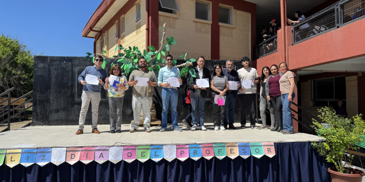 Celebrando el Día del Profesor