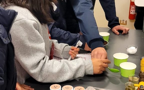 Estudiantes del Taller de ciencias participa en concurso de Bioactivo de la PUCV