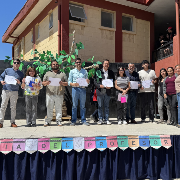 Celebrando el Día del Profesor